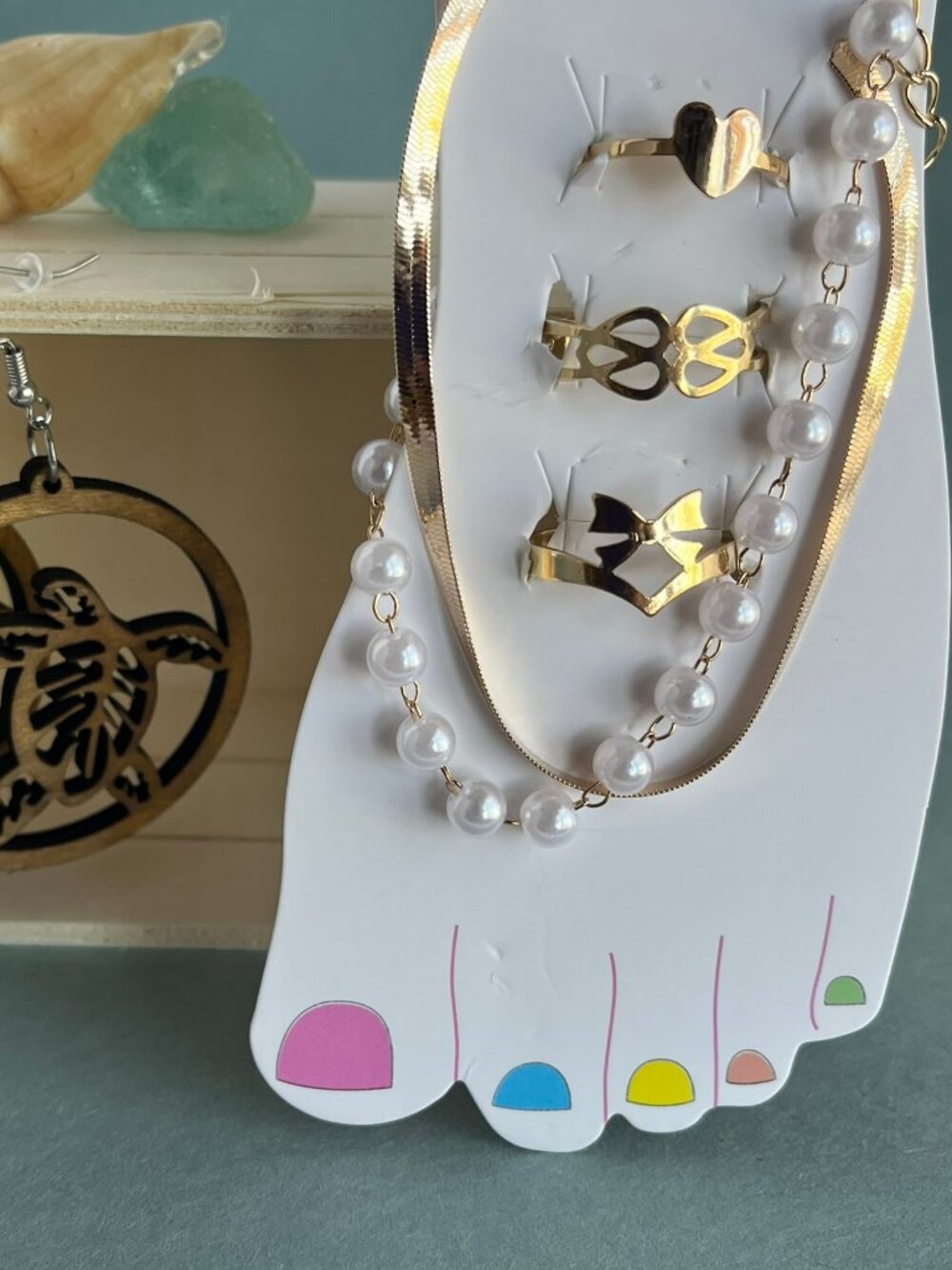 Trendy anklet & toe rings with earrings!